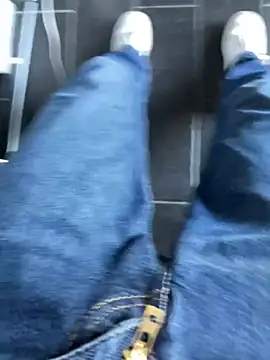 tomlolala online show from October 2025 09:40:01 AM