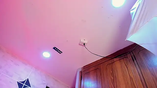 ailynBlaze online show from November 2025 11:38:01 PM