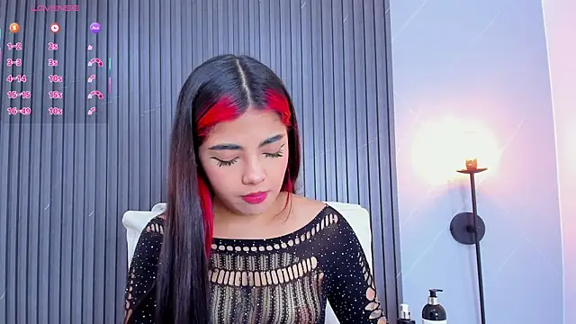 stephany roses  online show from February 2025 07:27:01 PM