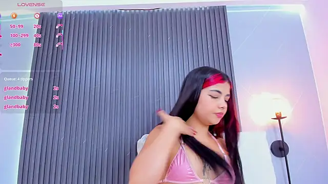 stephany roses  online show from February 2025 07:08:02 PM