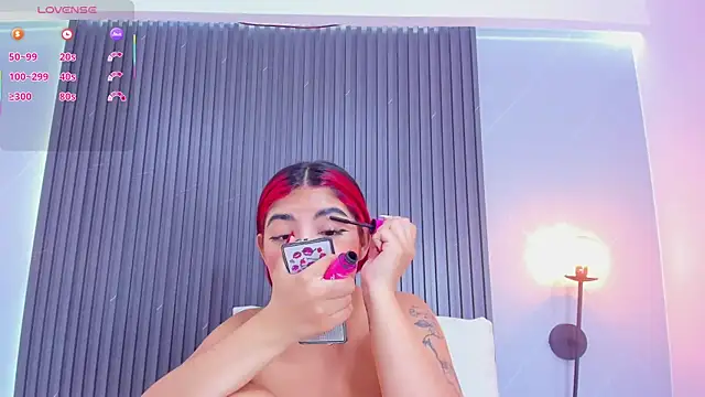 stephany roses  online show from February 2025 07:36:01 PM