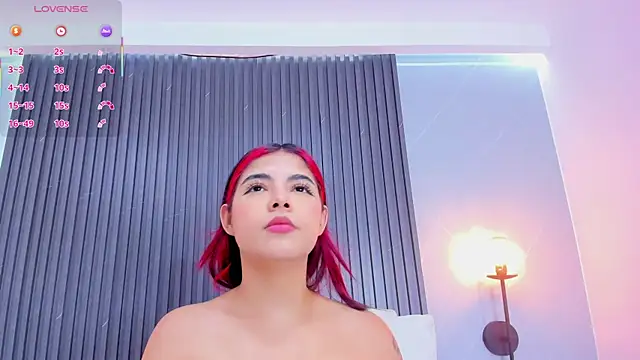 stephany roses  online show from February 2025 07:17:02 PM