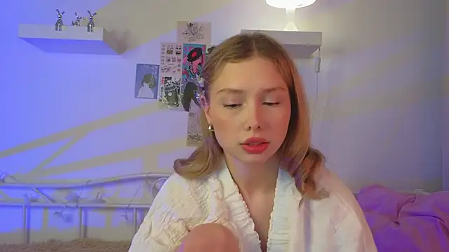 Snapshot of april_blush chatting on February 2025 03:45:02 PM april blush online show from February 2025 03:45:02 PM