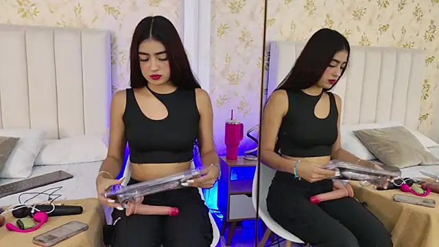 Mia-Monroe online show from September 2025 07:52:01 PM