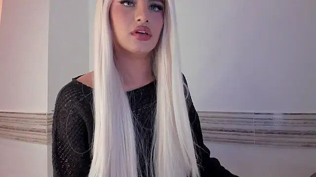 Sophia Cambpell online show from June 2026 10:01:02 PM
