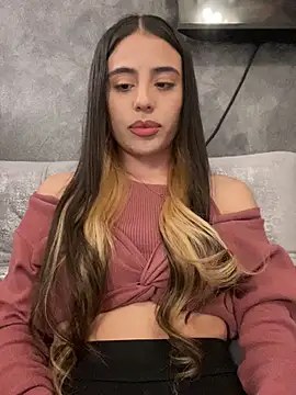Snapshot of AbyThompson chatting on January 2025 10:52:02 PM AbyThompson online show from January 2025 10:52:02 PM