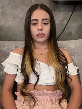 Snapshot of AbyThompson chatting on February 2025 11:05:01 PM AbyThompson online show from February 2025 11:05:01 PM