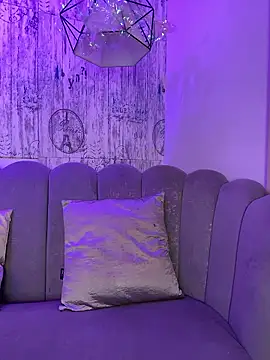 AbyThompson online show from January 2026 01:38:01 PM