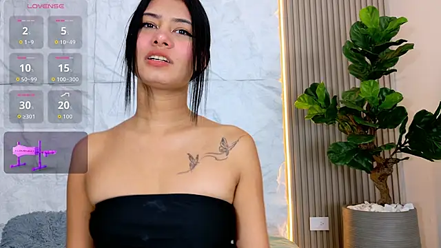 LaurenRodriiguez online show from June 2026 12:51:02 PM