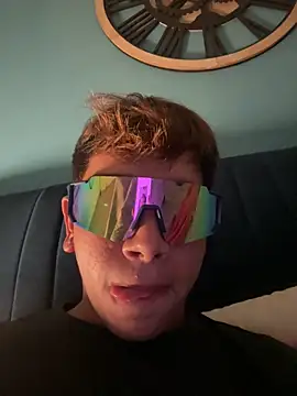 Snapshot of calleaaaa chatting on October 2025 10:14:02 AM calleaaaa online show from October 2025 10:14:02 AM