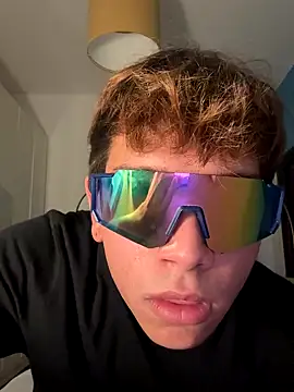 Snapshot of calleaaaa chatting on November 2025 04:06:01 PM calleaaaa online show from November 2025 04:06:01 PM