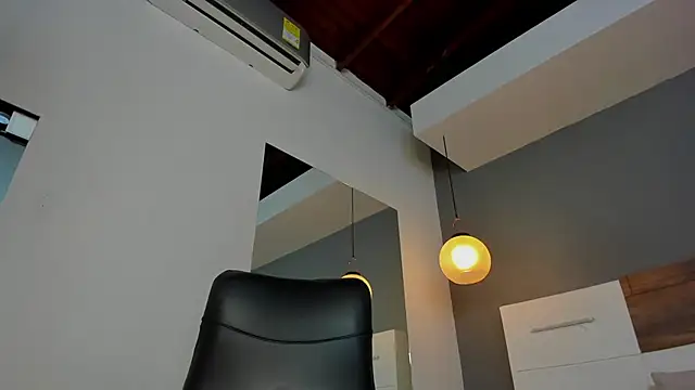 andymiller  online show from January 2025 03:32:02 PM