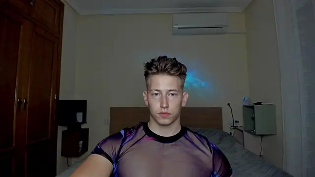 Snapshot of Findom_alpha chatting on February 2025 08:01:01 PM Findom alpha online show from February 2025 08:01:01 PM