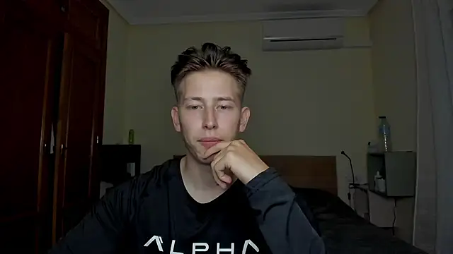 Snapshot of Findom_alpha chatting on February 2025 11:15:02 PM Findom alpha online show from February 2025 11:15:02 PM