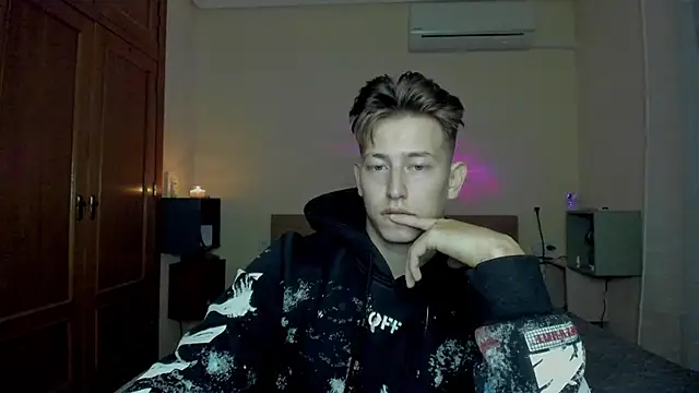 Snapshot of Findom_alpha chatting on March 2025 11:03:02 PM Findom alpha online show from March 2025 11:03:02 PM