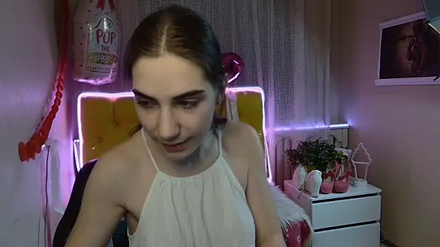 Snapshot of NikaStark_ chatting on February 2025 11:56:02 PM NikaStark online show from February 2025 11:56:02 PM