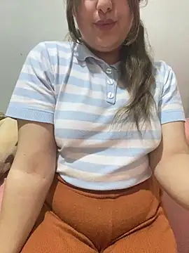 Snapshot of yassminsexy22 chatting on February 2026 07:37:01 PM yassminsexy22 online show from February 2026 07:37:01 PM