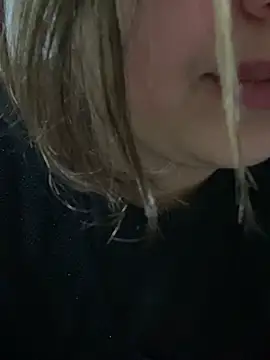 Snapshot of yassminsexy22 chatting on March 2026 12:28:02 AM yassminsexy22 online show from March 2026 12:28:02 AM