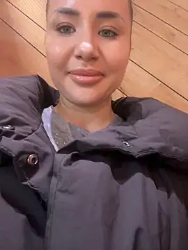 Snapshot of beautydiamond chatting on December 2025 10:09:01 AM beautydiamond online show from December 2025 10:09:01 AM