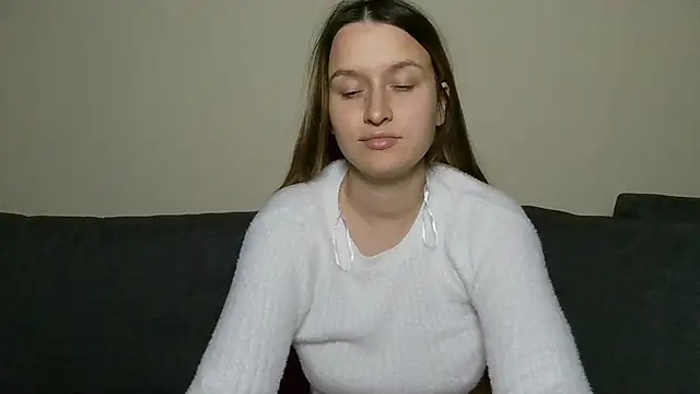 Snapshot of Submissive_love chatting on January 2025 11:42:01 PM Submissive love online show from January 2025 11:42:01 PM