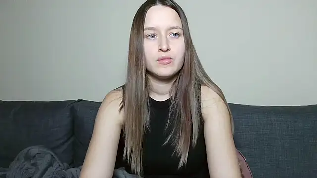 Snapshot of Submissive_love chatting on January 2025 04:27:02 PM Submissive love online show from January 2025 04:27:02 PM