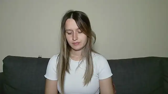 Snapshot of Submissive_love chatting on March 2025 08:10:02 PM Submissive love online show from March 2025 08:10:02 PM