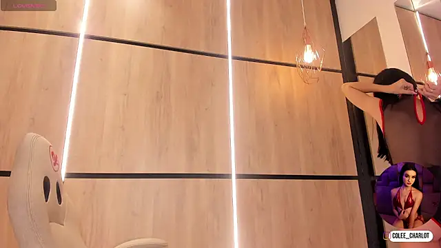 charlotte colee online show from October 2025 11:33:02 AM