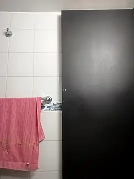 catalinamommyx online show from October 2025 10:51:02 PM