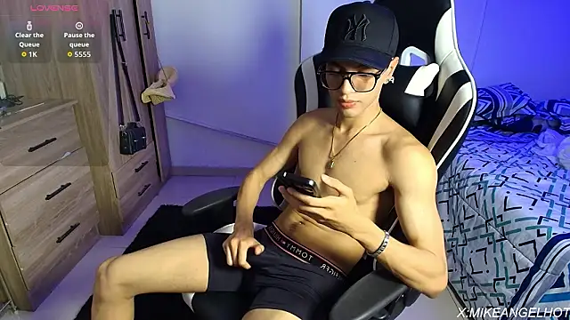 Angelligth online show from February 2026 03:50:01 AM