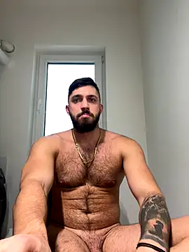 Snapshot of LoveIsBlind_ chatting on December 2024 07:43:01 AM LoveIsBlind online show from December 2024 07:43:01 AM
