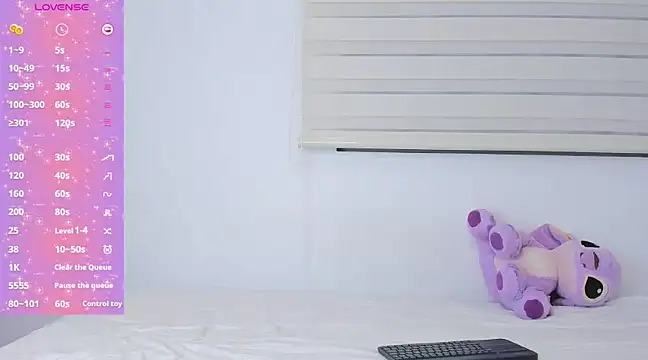 Snapshot of _violetadulce chatting on December 2024 03:40:01 AM violetadulce online show from December 2024 03:40:01 AM