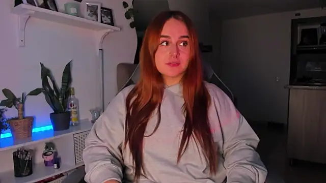 Snapshot of evy_orange1 chatting on February 2026 11:11:02 PM evy orange1 online show from February 2026 11:11:02 PM