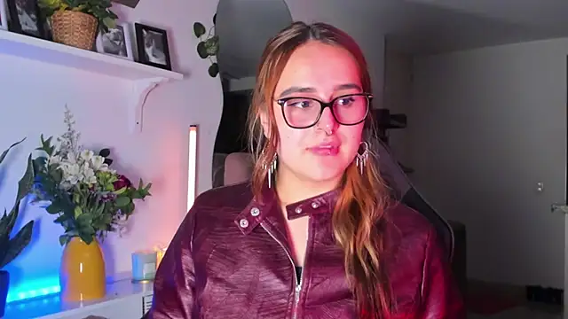 Snapshot of evy_orange1 chatting on February 2026 03:49:02 AM evy orange1 online show from February 2026 03:49:02 AM