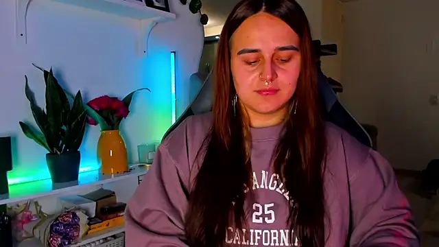 Snapshot of evy_orange1 chatting on March 2026 12:12:01 AM evy orange1 online show from March 2026 12:12:01 AM