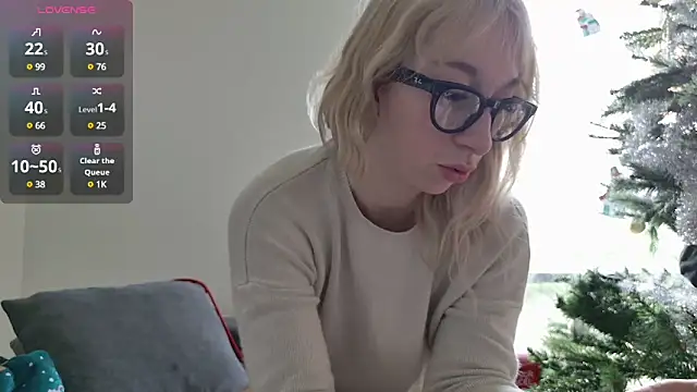 Snapshot of Giuliana_baby chatting on December 2024 01:39:02 PM Giuliana baby online show from December 2024 01:39:02 PM