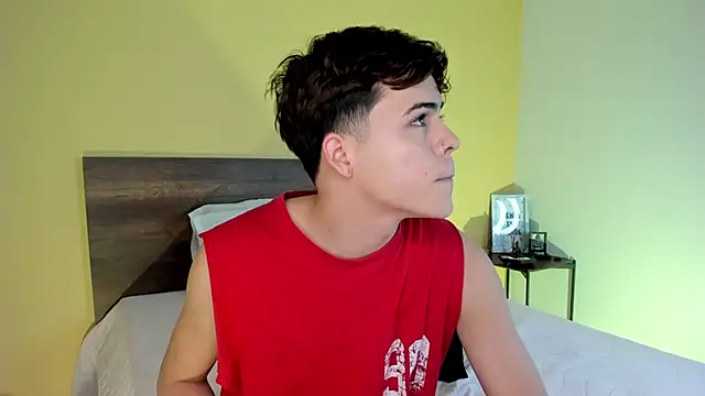 justinbiler online show from February 2025 12:20:01 PM