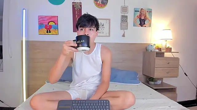 justinbiler online show from October 2025 12:48:02 PM