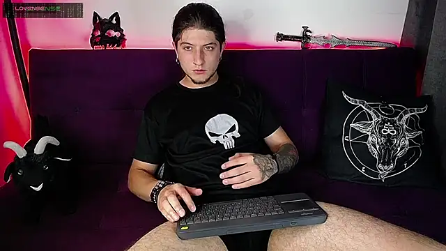 Snapshot of blckwolf_6 chatting on February 2025 08:03:02 PM blckwolf 6 online show from February 2025 08:03:02 PM