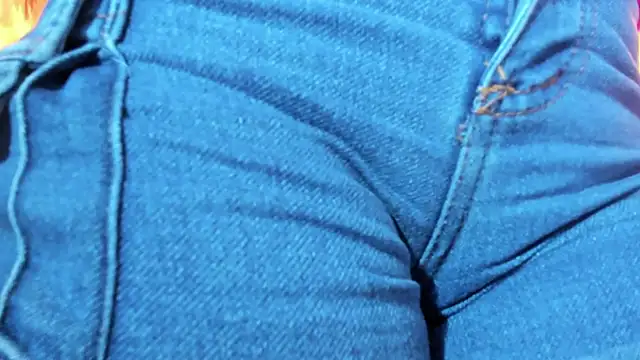 MadelineDoll online show from September 2025 01:18:01 AM