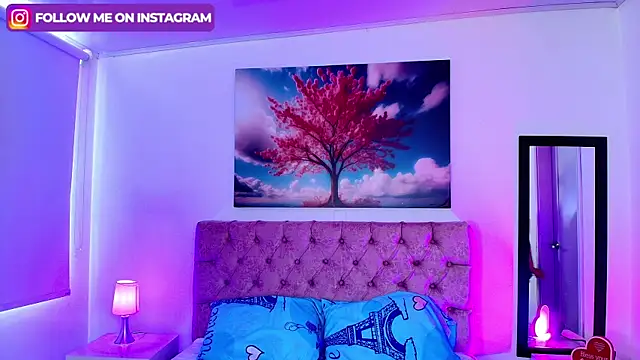 Snapshot of Emma_monserrat chatting on October 2025 07:44:01 PM Emma monserrat online show from October 2025 07:44:01 PM