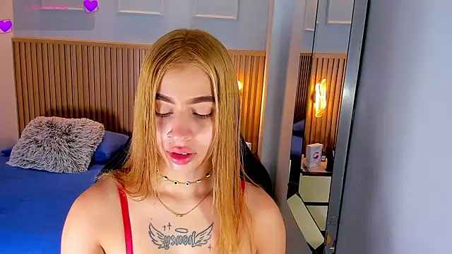 Snapshot of LUCYAMARS1 chatting on October 2025 12:27:01 PM LUCYAMARS1 online show from October 2025 12:27:01 PM