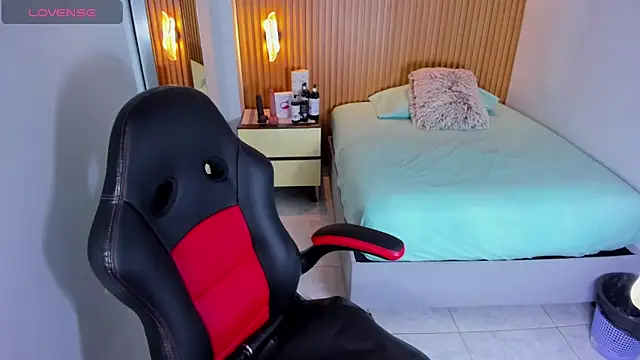 Snapshot of LUCYAMARS1 chatting on October 2025 12:41:02 PM LUCYAMARS1 online show from October 2025 12:41:02 PM