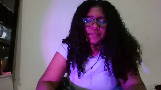 Ivon-09 online show from October 2025 12:29:01 AM