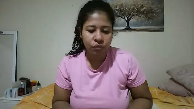 Ivon-09 online show from June 2026 12:09:02 PM