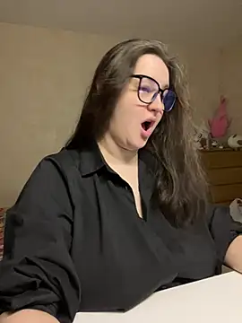 hungry1bunny online show from April 2026 04:53:02 PM