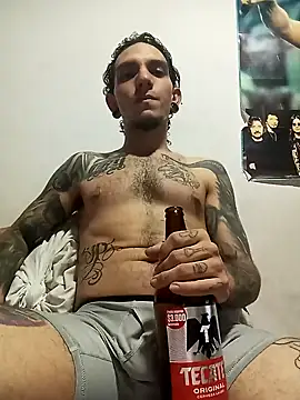 Snapshot of HornetBigDickonYou chatting on December 2024 05:05:02 AM HornetBigDickonYou online show from December 2024 05:05:02 AM