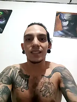 Snapshot of HornetBigDickonYou chatting on February 2025 07:45:01 AM HornetBigDickonYou online show from February 2025 07:45:01 AM