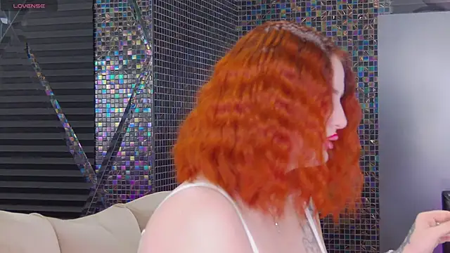 Snapshot of AnnaRichmond chatting on September 2025 04:17:02 AM AnnaRichmond online show from September 2025 04:17:02 AM