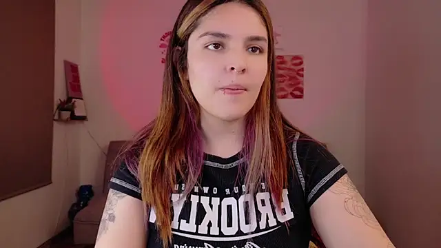 Snapshot of Mariangeel chatting on October 2025 11:09:01 PM Mariangeel online show from October 2025 11:09:01 PM