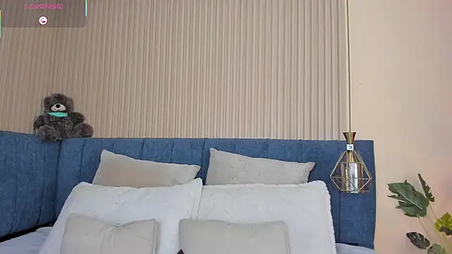 kathecute   online show from November 2025 01:42:01 AM